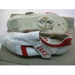 CLOTHING SHOE SIZE 41 ROAD LAKE SPORT CLEATED WHITE